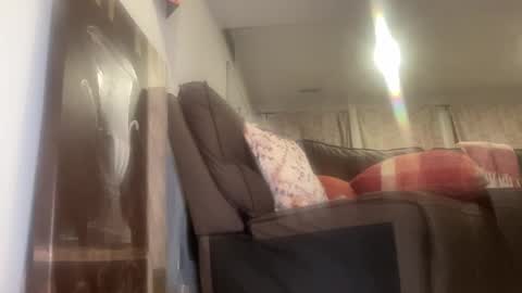 layla online show from 09.13.25