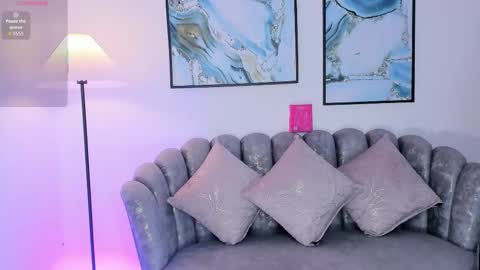 Layla Breezee online show from 11.13.25