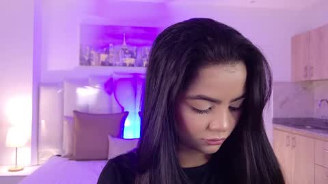 Layla Breezee online show from 04.01.26