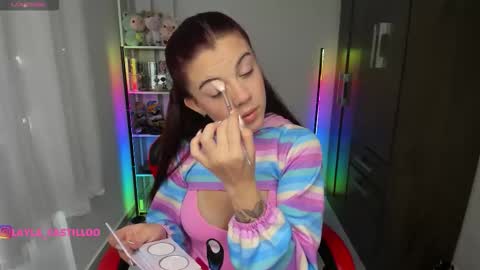 Layla online show from 09.09.25