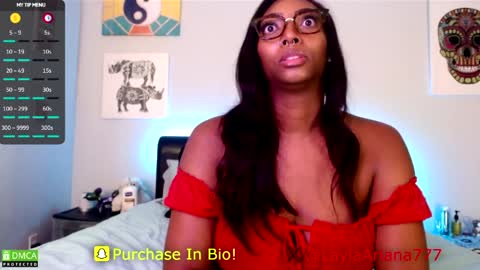 Snapshot of laylaariana69 chatting on 03.27.26 LaylaAriana online show from 03.27.26