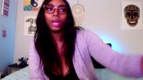 Snapshot of laylaariana69 chatting on 03.28.26 LaylaAriana online show from 03.28.26