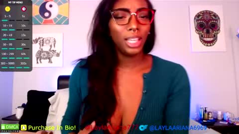 Snapshot of laylaariana69 chatting on 04.24.26 LaylaAriana online show from 04.24.26