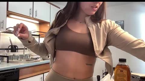 laylahlaylah1 online show from 12.05.25