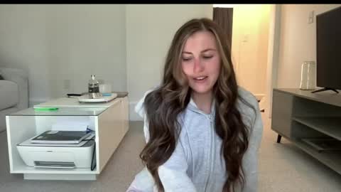 laylahlaylah1 online show from 04.12.26