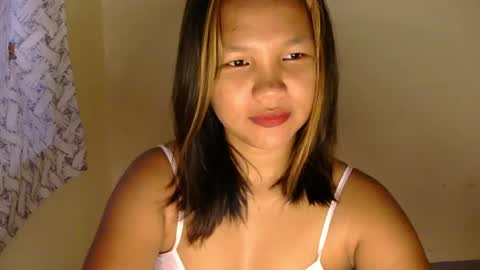 Snapshot of laylanimfa chatting on 06.19.26 Nimfa online show from 06.19.26