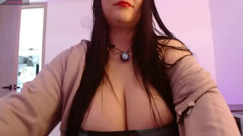Snapshot of layna_cold chatting on 05.21.26 Vannessa online show from 05.21.26