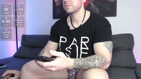 Snapshot of lazar_angels chatting on 01.19.25 Laz online show from 01.19.25