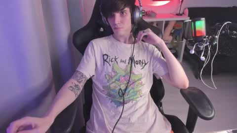 Snapshot of lazy_haze chatting on 01.29.25 Haze aka Slava online show from 01.29.25
