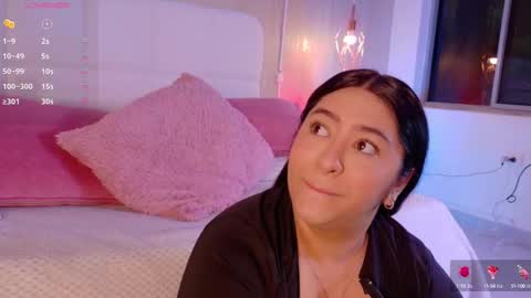 Snapshot of leah_bensoon chatting on 09.18.25 Leah online show from 09.18.25