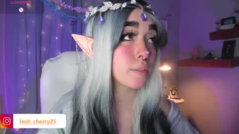 Snapshot of leah_cherry chatting on 06.10.26 Leah online show from 06.10.26