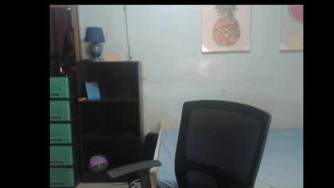 leah_fucker online show from 10.05.25