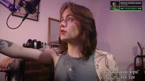 Snapshot of leah_lust_ chatting on 10.30.25 leah_lust_ online show from 10.30.25