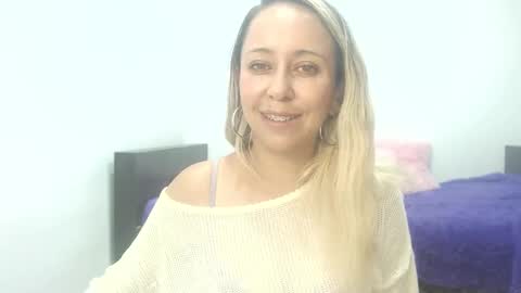 leah_susman online show from 09.18.25