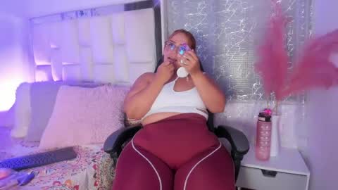 Snapshot of leahbarker chatting on 06.22.26 Leah online show from 06.22.26