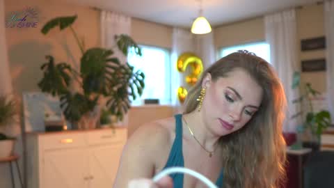 Snapshot of leahsunshine chatting on 02.05.25 OnlyFans leahsunshine1 online show from 02.05.25