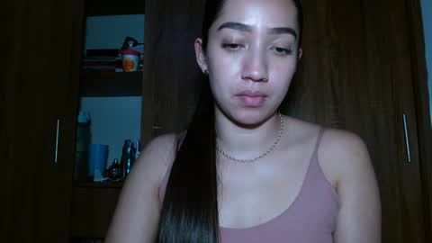 Snapshot of leanaalhub chatting on 12.19.24 leanaalhub online show from 12.19.24