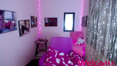 Leandra online show from 02.28.25