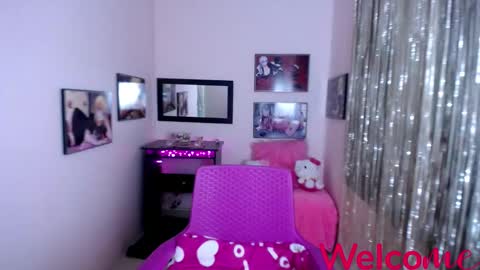 Leandra online show from 03.06.25