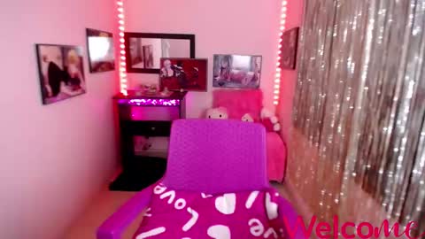 Leandra online show from 03.12.25