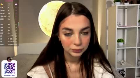 Snapshot of leandraconcatelli chatting on 01.11.26 Sophie online show from 01.11.26