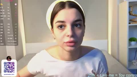 Snapshot of leandraconcatelli chatting on 01.18.26 Sophie online show from 01.18.26