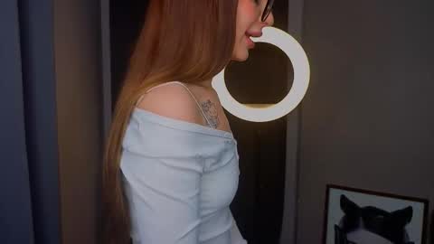 Snapshot of leandraconcatelli chatting on 03.27.26 Sophie online show from 03.27.26