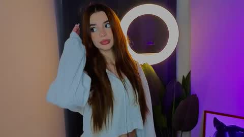 Snapshot of leandraconcatelli chatting on 04.05.26 Sophie online show from 04.05.26