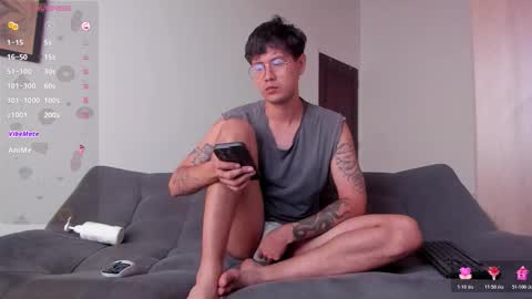 Snapshot of leaneseb chatting on 01.19.26 leaneseb online show from 01.19.26