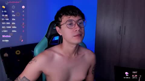 Snapshot of leaneseb chatting on 02.03.26 leaneseb online show from 02.03.26