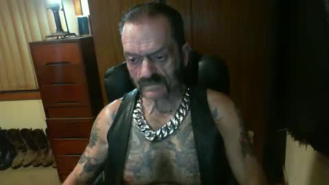 leathergreaser online show from 02.05.25