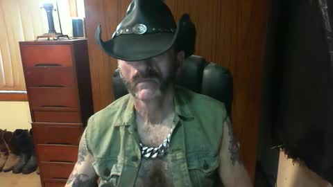 Snapshot of leathergreaser chatting on 02.08.26 leathergreaser online show from 02.08.26