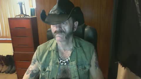 Snapshot of leathergreaser chatting on 02.11.26 leathergreaser online show from 02.11.26