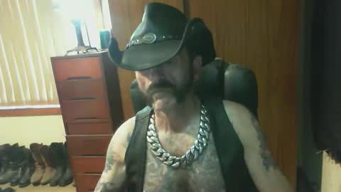 Snapshot of leathergreaser chatting on 02.24.26 leathergreaser online show from 02.24.26
