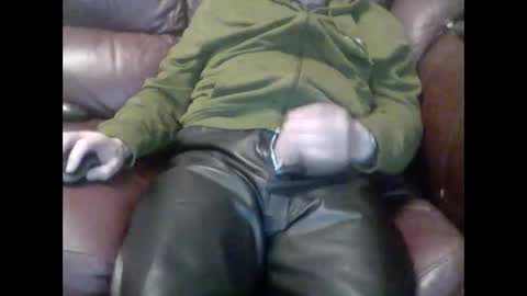 leatherpants68 online show from 10.10.25