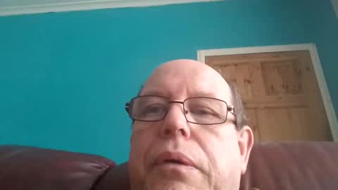 Snapshot of leatherpants68 chatting on 03.29.26 leatherpants68 online show from 03.29.26