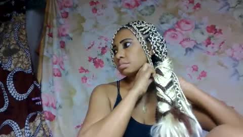 Snapshot of leatianaa chatting on 05.22.26 leatianaa online show from 05.22.26