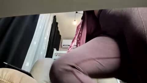 Anna  online show from 10.18.25