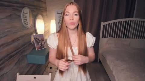 Snapshot of ledacopus chatting on 11.21.25 Lilly online show from 11.21.25