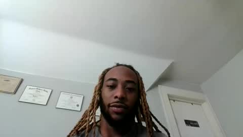 Snapshot of leektown12 chatting on 11.04.25 leektown12 online show from 11.04.25