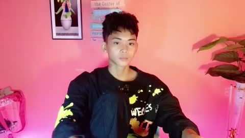 leemoreno18 online show from 10.19.25
