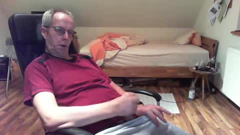 Snapshot of lefti27 chatting on 01.14.25 Dave online show from 01.14.25