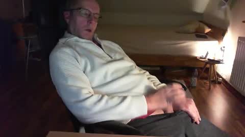 Snapshot of lefti27 chatting on 01.19.25 Dave online show from 01.19.25