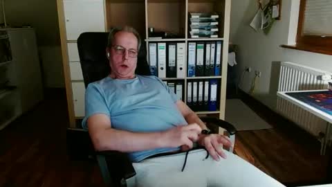 Snapshot of lefti27 chatting on 03.29.26 Dave online show from 03.29.26