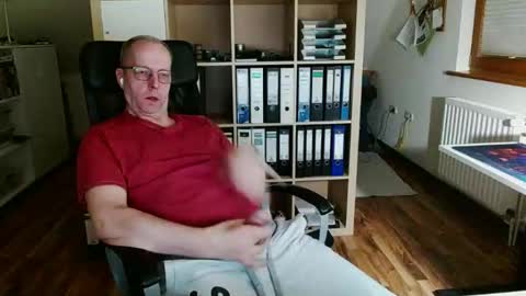 Snapshot of lefti27 chatting on 04.03.26 Dave online show from 04.03.26