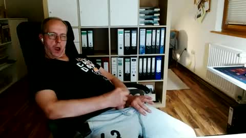 Snapshot of lefti27 chatting on 06.14.26 Dave online show from 06.14.26