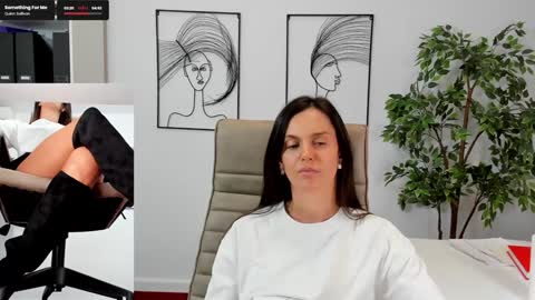 Elle  online show from 03.07.25