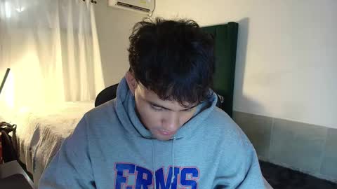  Lei  online show from 11.27.25