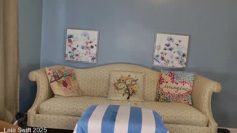 Leia Swift online show from 01.03.25