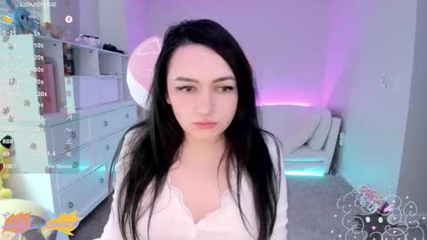 Leighla online show from 10.14.25